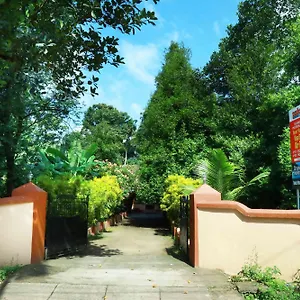 Back Packers Cochin Kochi